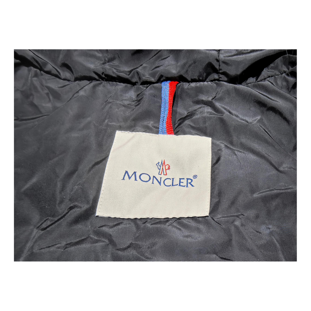 Moncler Four-Pocket Belted Fur-Trim Puffer Jacket | Black | Belted | Fur Trim