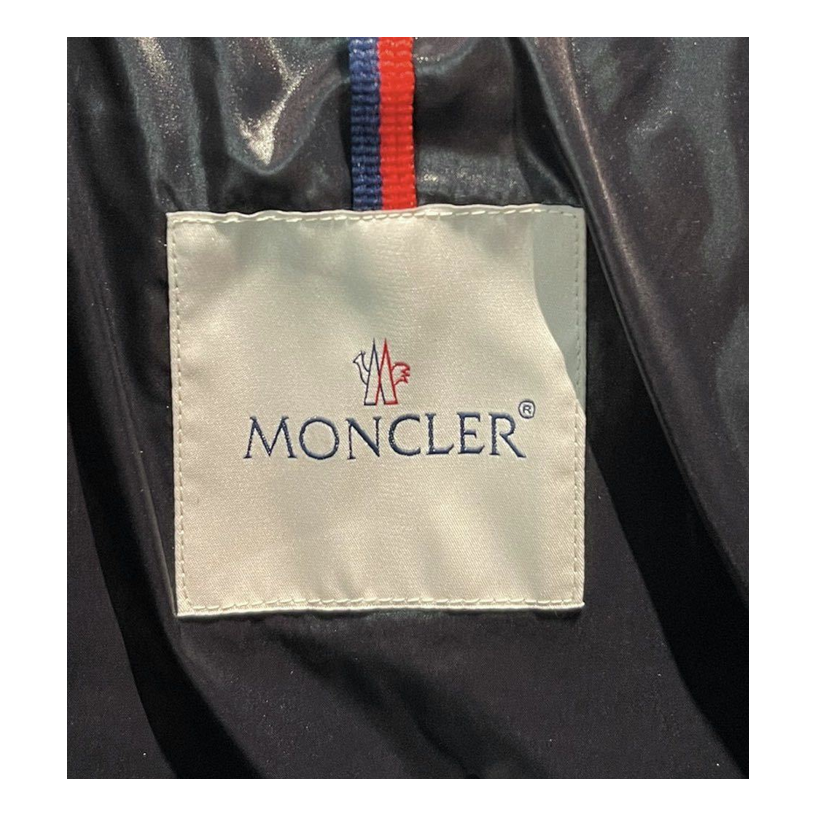 Moncler Bady Hooded Puffer Jacket | Iconic Silhouette | Premium Down