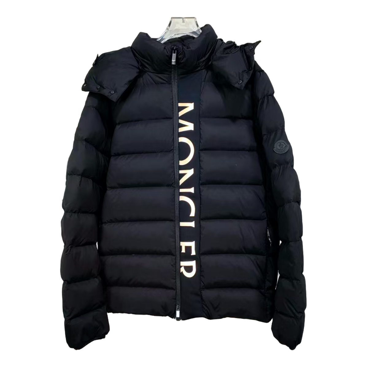 Moncler Madeira Hooded Puffer Jacket | Premium Down | Refined Quilting