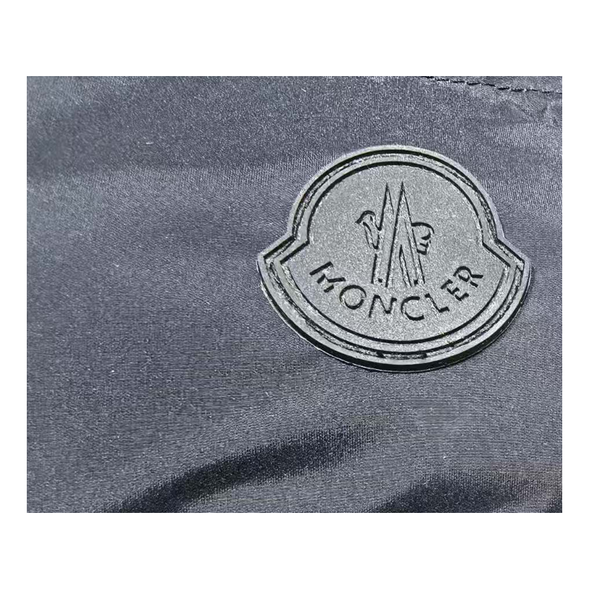 Moncler Madeira Hooded Puffer Jacket | Premium Down | Refined Quilting