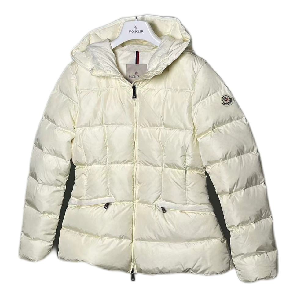 Moncler Avoce Hooded Puffer Jacket | Premium Down | Structured Hood